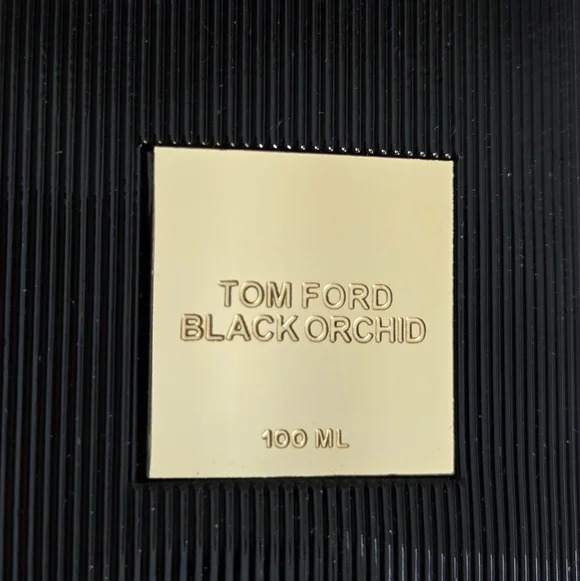 Tom Ford Black Orchid Bottle with Gold Label - Picture 3 of 3